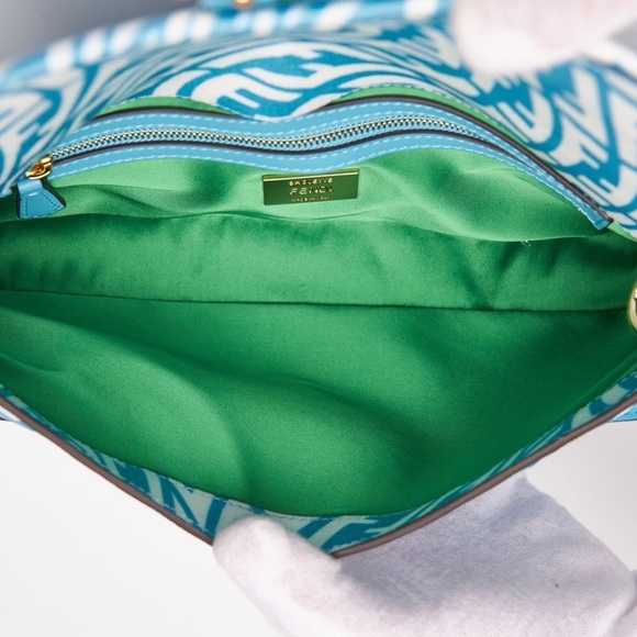 FENDI flat Medium baguette bag - Picture 7 of 7